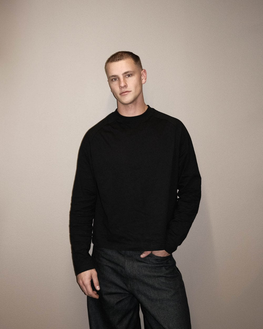 Black Friday Longsleeve Black